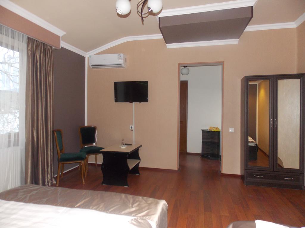 Hotel Almi Achalciche Exteriér fotografie